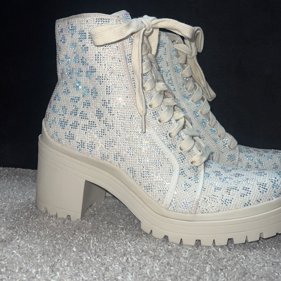 New with box Gianni Bini bright side cheetah rhinestone platform 9 - Picture 2 of 9